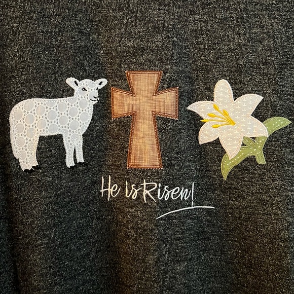 HE IS RISEN Shirt * Soft & Stretchy Top size XXL Ladies Teens LAMB CROSS ORCHID - Picture 2 of 10